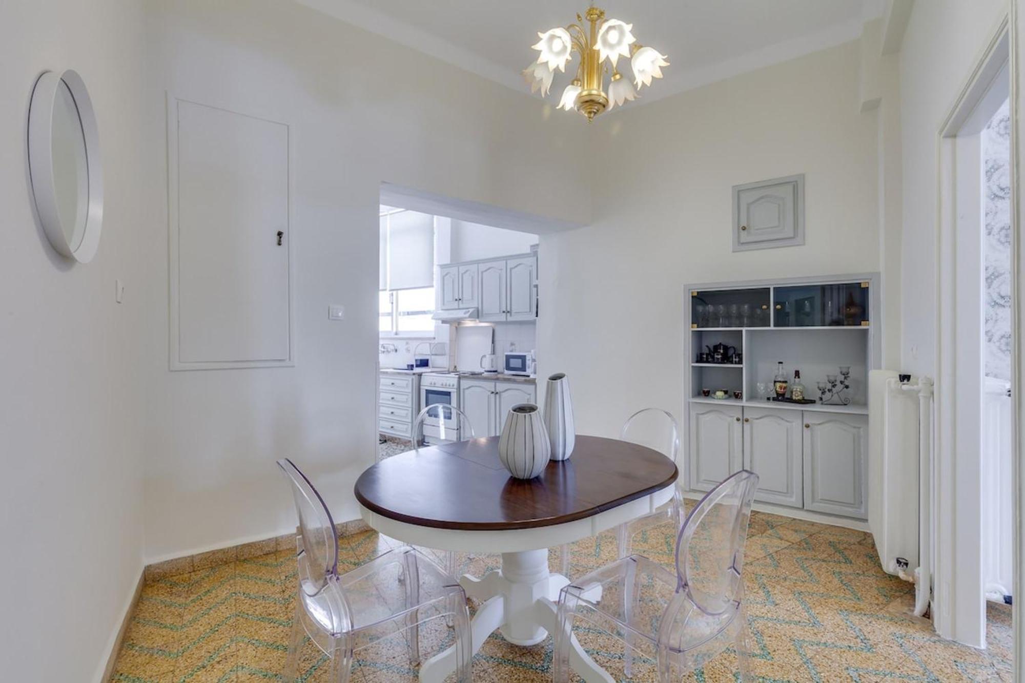 Samouil Apartment Steps From The Beach 하니아 외부 사진