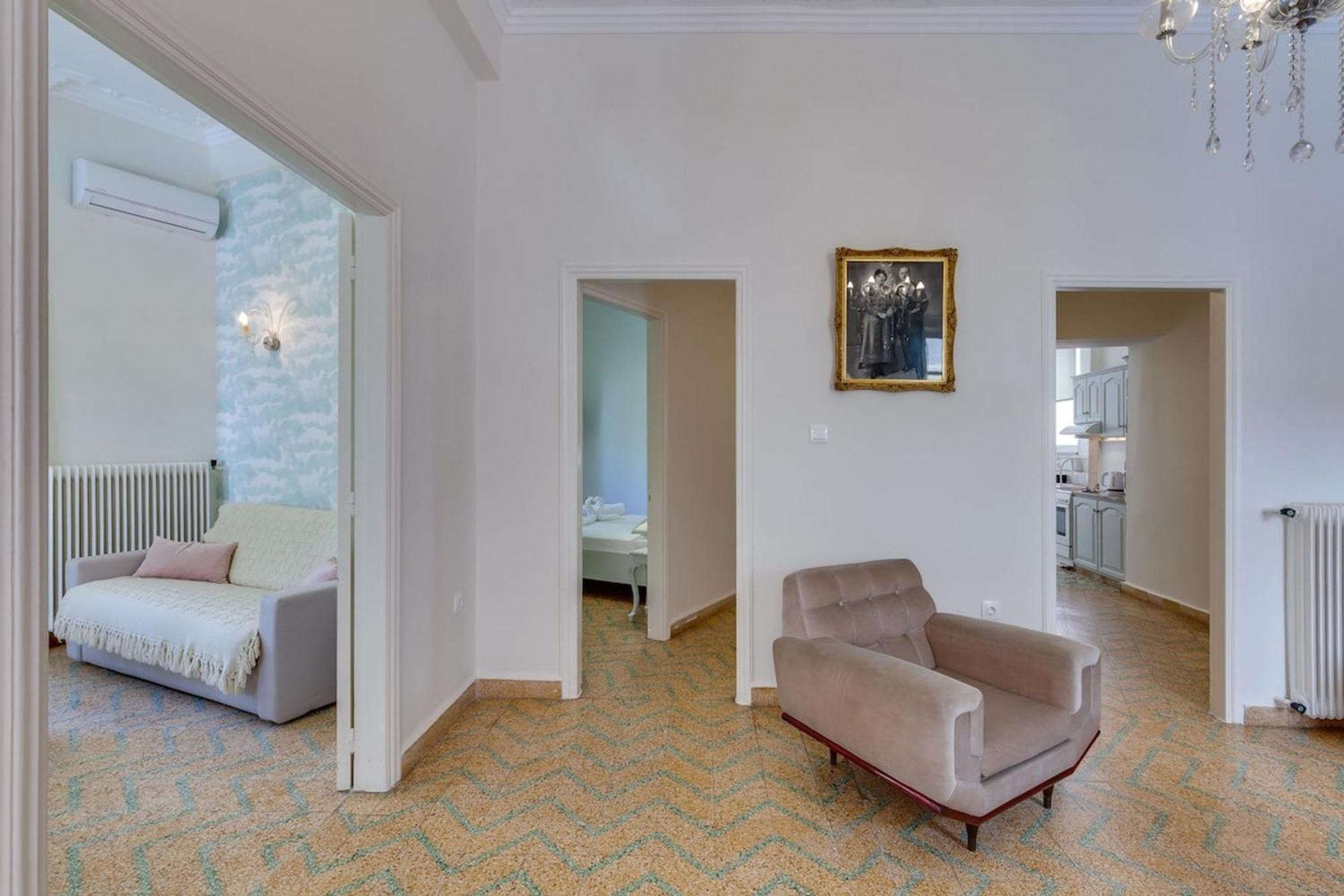 Samouil Apartment Steps From The Beach 하니아 외부 사진
