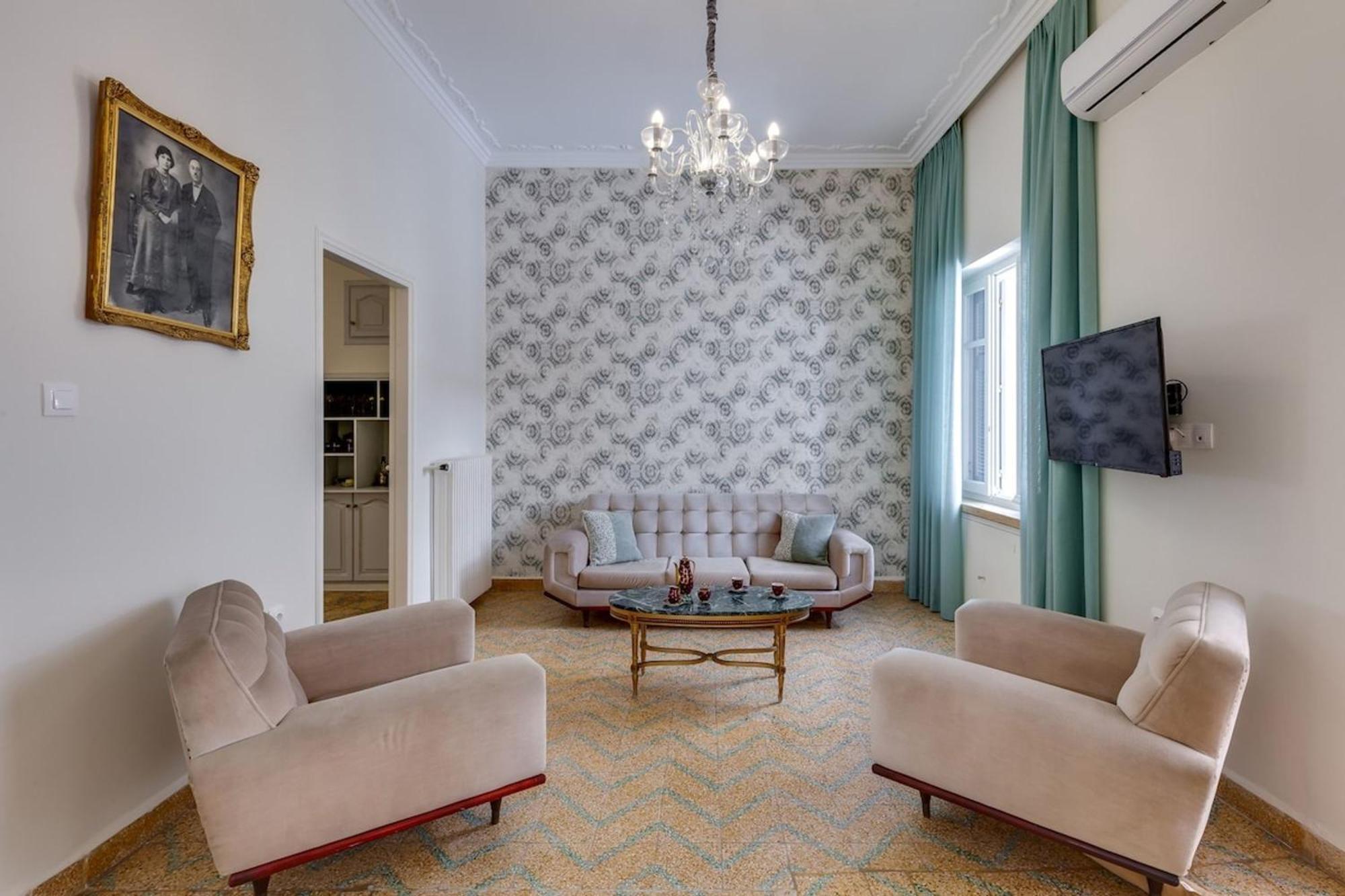 Samouil Apartment Steps From The Beach 하니아 외부 사진
